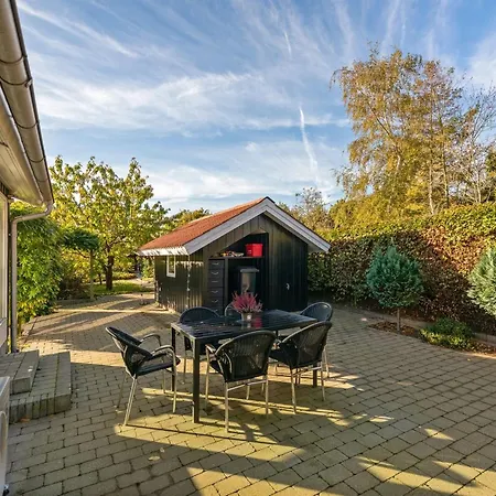 Holiday home Nica - 100m From The Sea By Interhome *