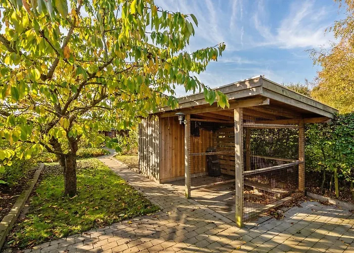 Nica - 100m From The Sea By Interhome *